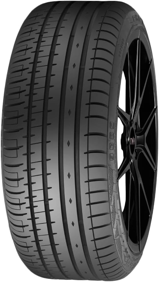 Accelera PHI-R 215/50R18