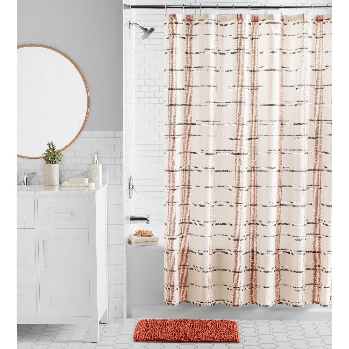 Mainstays Juego de Cortina de Baño a Cuadros Rojos – Juego de Baño de 16 Piezas con Ganchos, Tapete de Baño, Dispensador de Jabón y Bandeja – Cañón Rojo, Lavable a Máquina