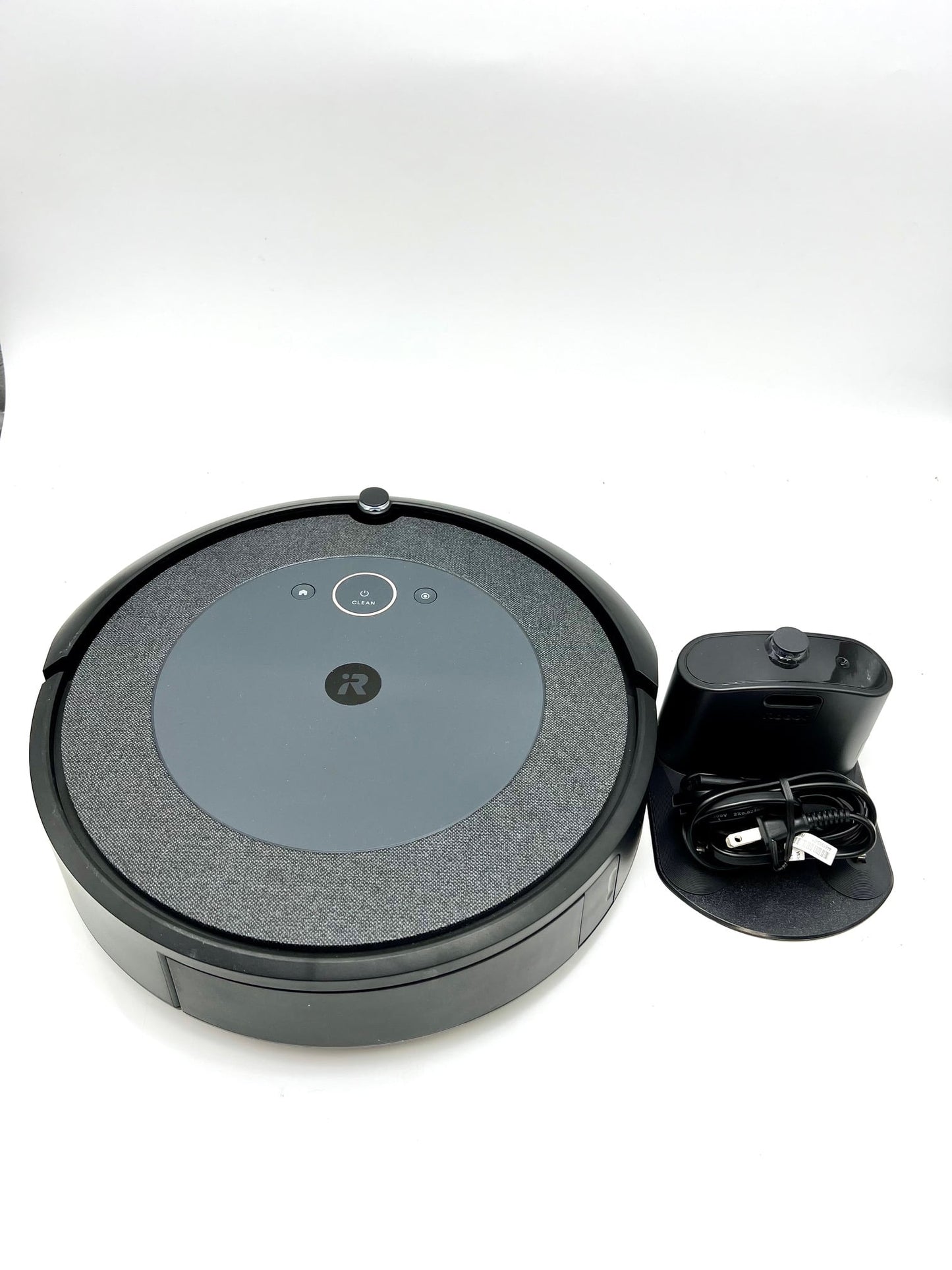 Open Box iRobot Roomba i4 Vacuum Cleaning Robot I415920 - Black
