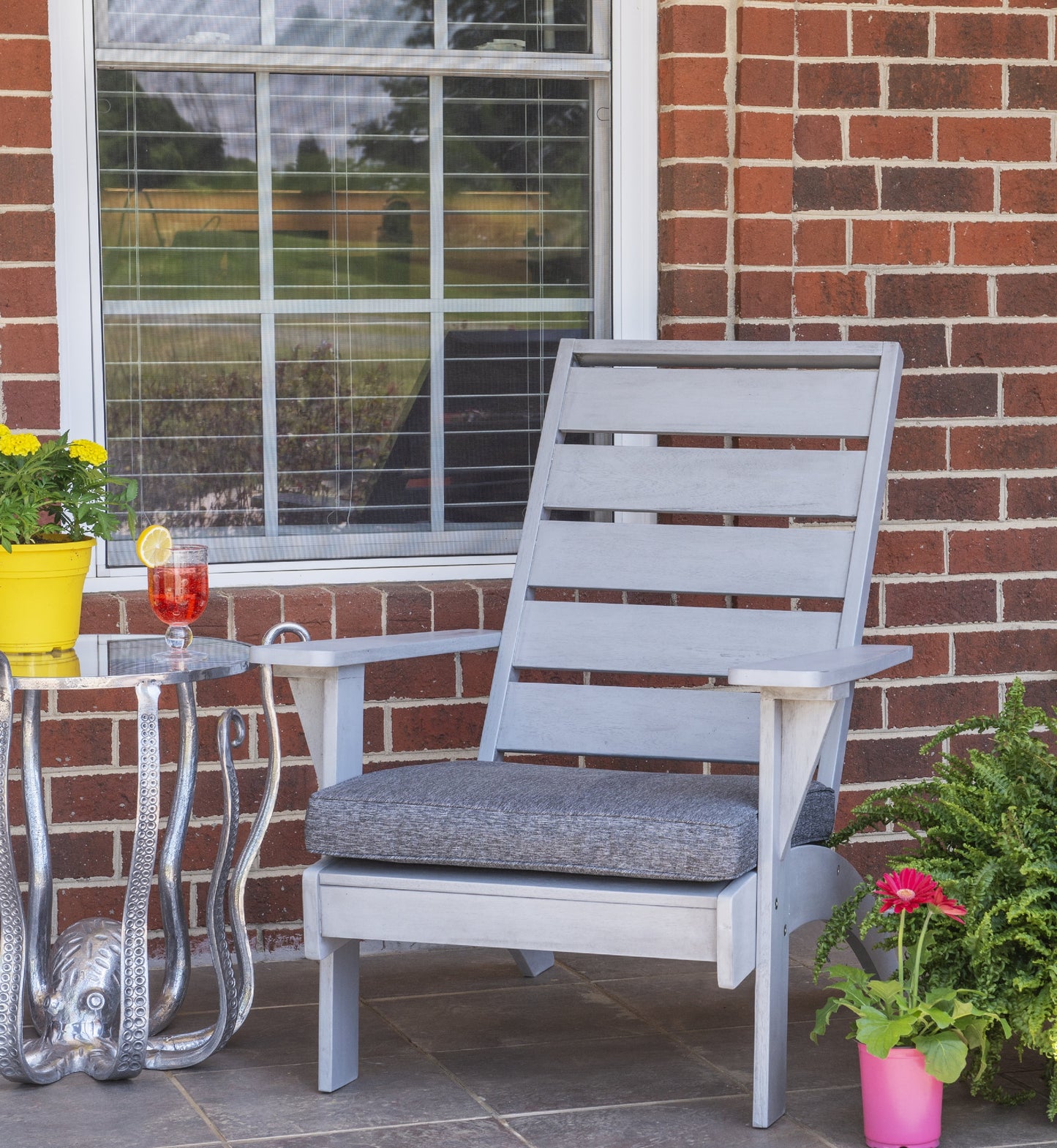Linon Rockport Slat Back Acacia Outdoor Lounge Chair with Cushion, Gray/Dark Gray
