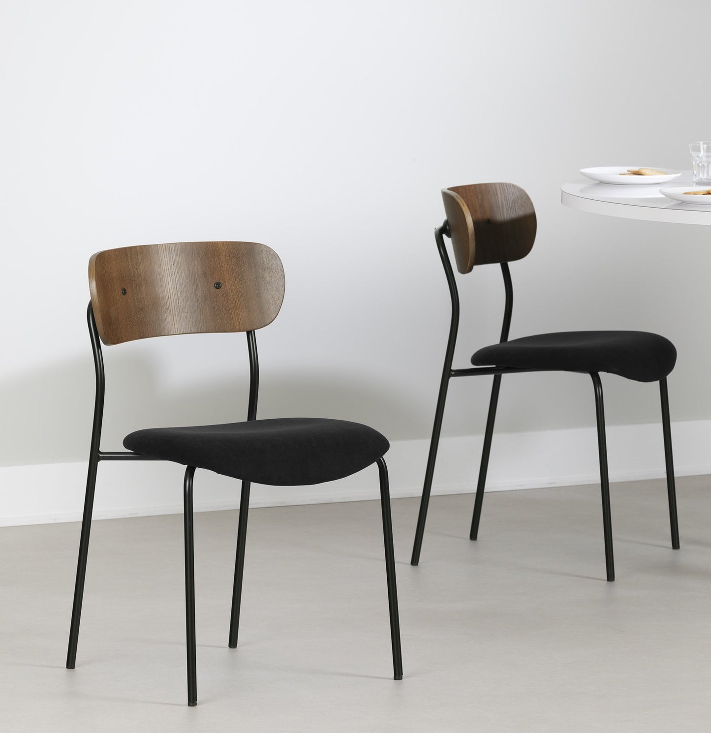 South Shore Hype, Mid-century Glam Chair, White