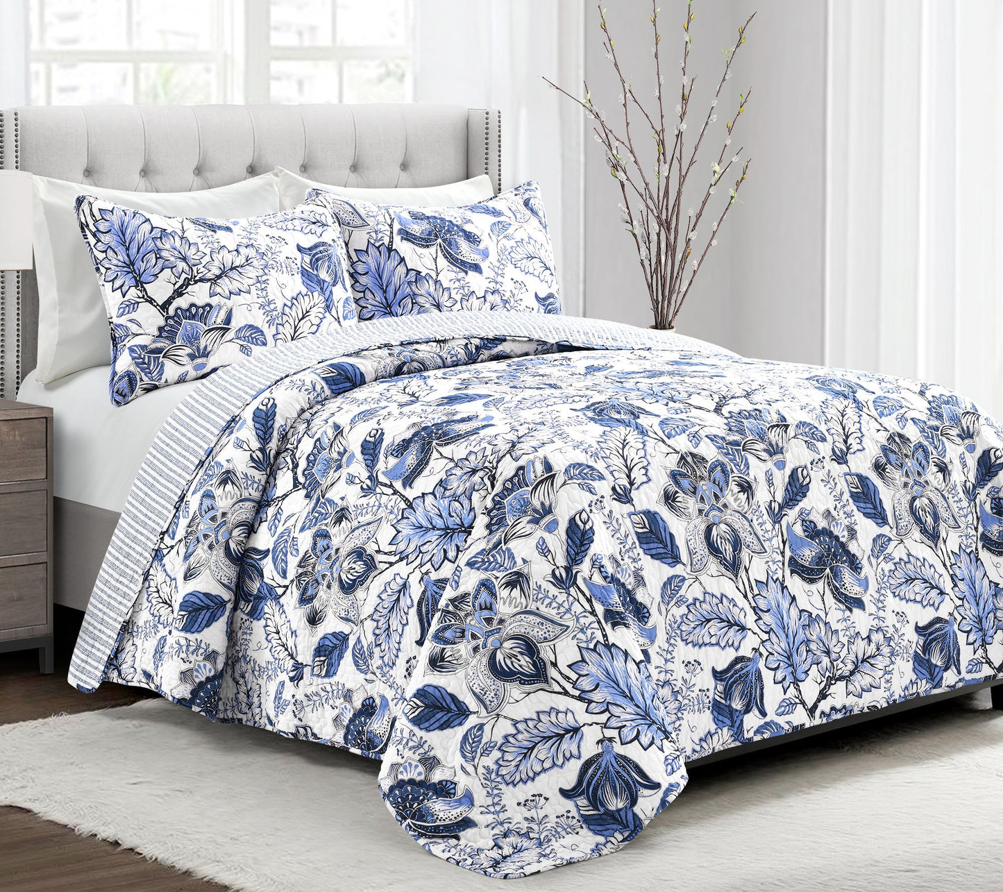 Cynthia Jacobean 3-Piece Full/Queen Quilt Set by Lush Decor