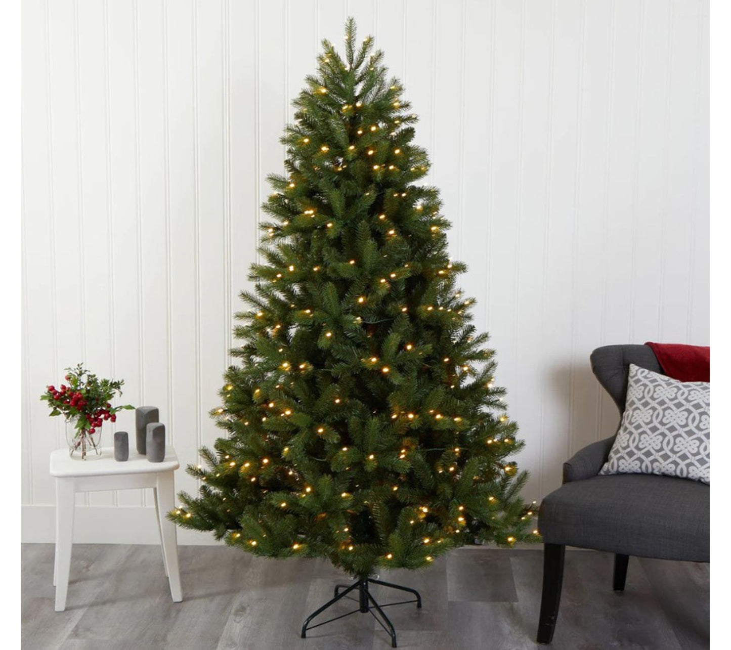 Nearly Natural 6' New Haven Spruce Faux Christm as Tree