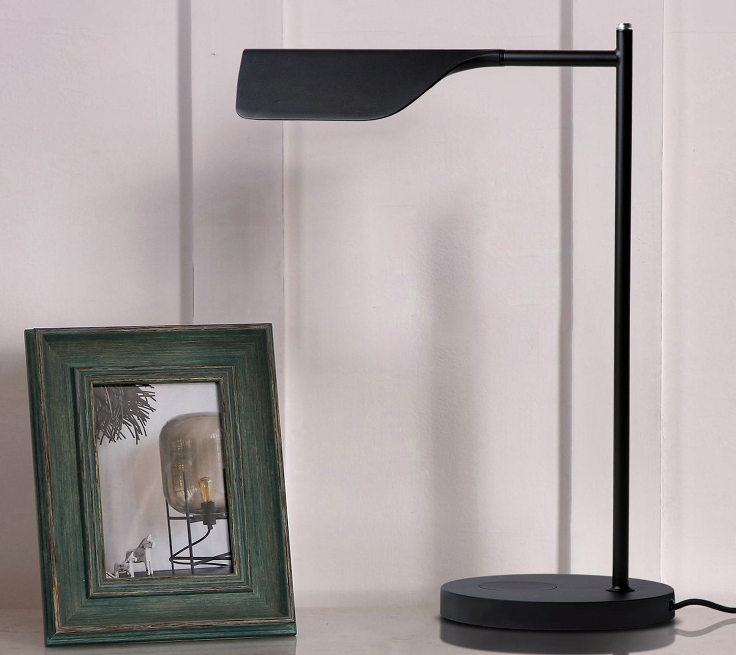 Brightech Leaf 18" LED Swing Arm Table Desk Lam p
