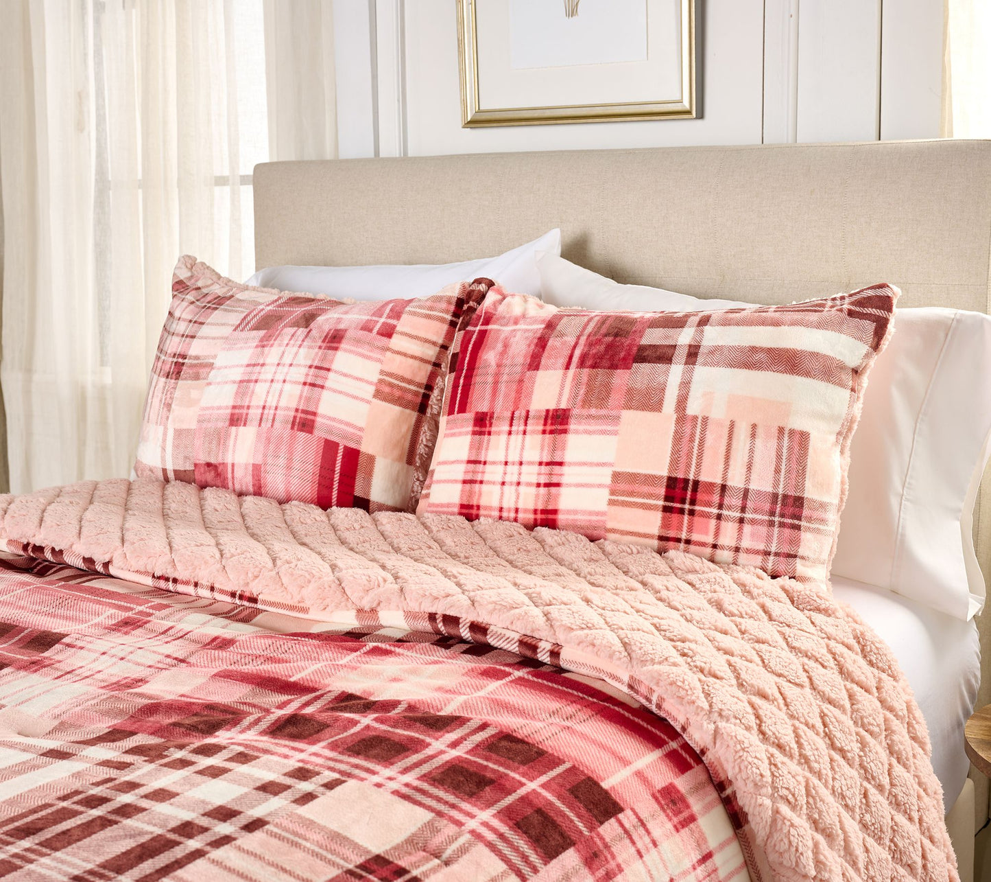Home Reflections Plush rev Sherpa Comforter-King