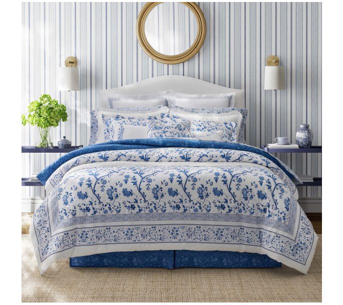 Laura Ashley Ch arlotte China B lue Full Comfor ter Set