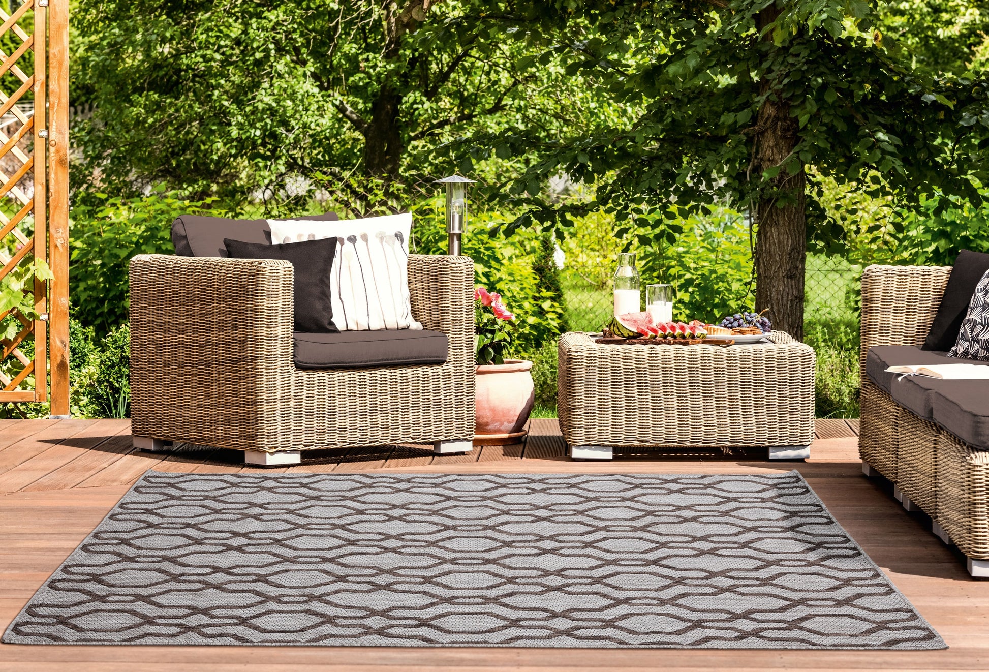 United Weavers Of America Augusta 8 x 11 (ft) Brown Rectangular Indoor Geometric Area rug