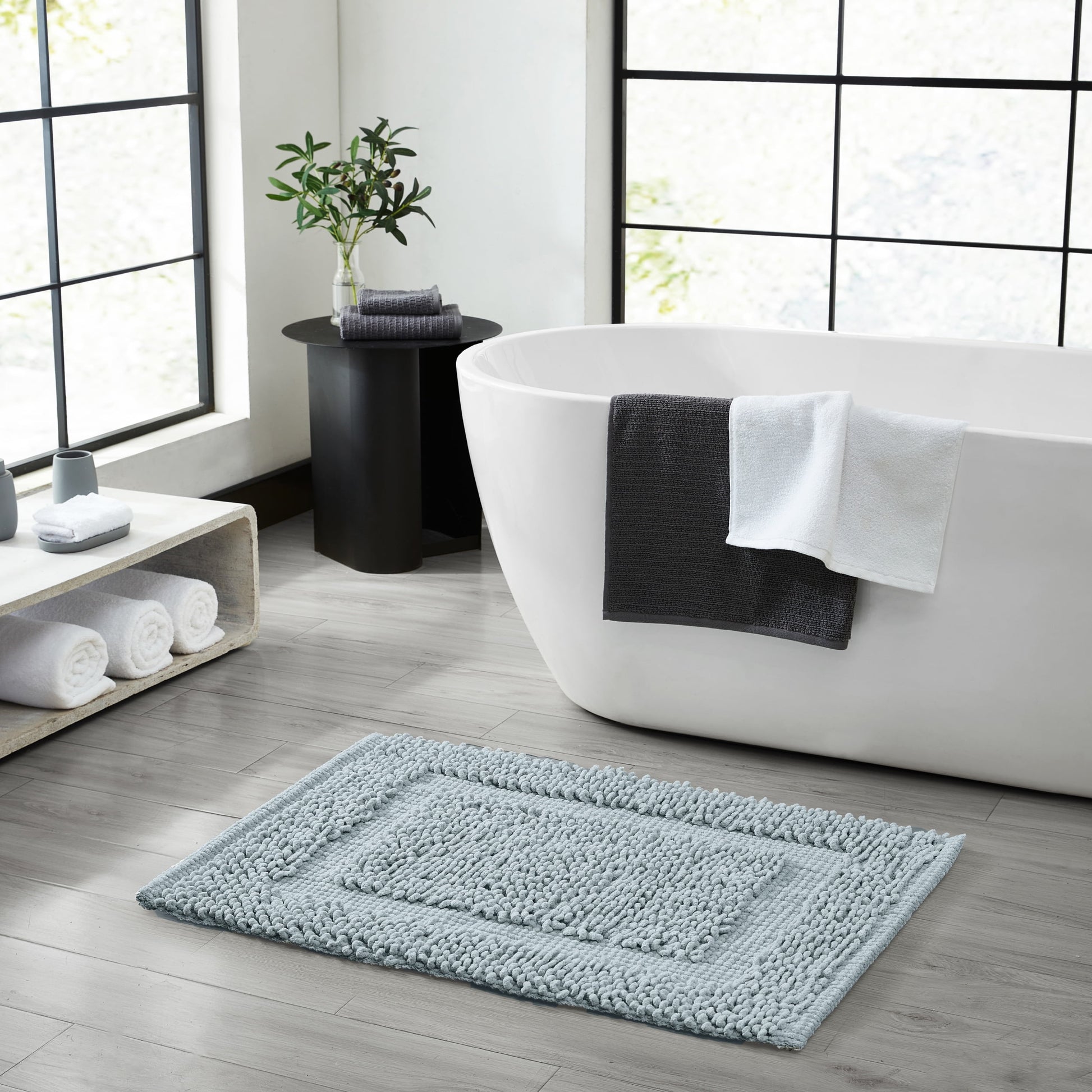 Jean Pierre New York Sophie Border 100% Cotton Bath Mat - Non-Slip Bath Rug - Pale Blue - 20" x 32"