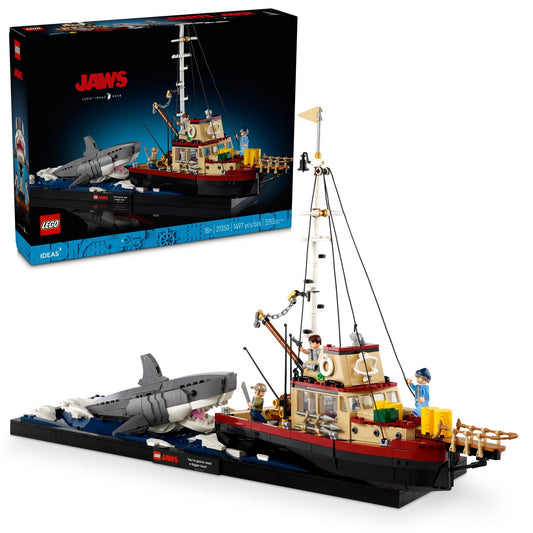 LEGO Ideas Jaws Set - Diorama Kit for Fans of the Movie - Shark Toy with Boat and 3 Minifigures - 21350