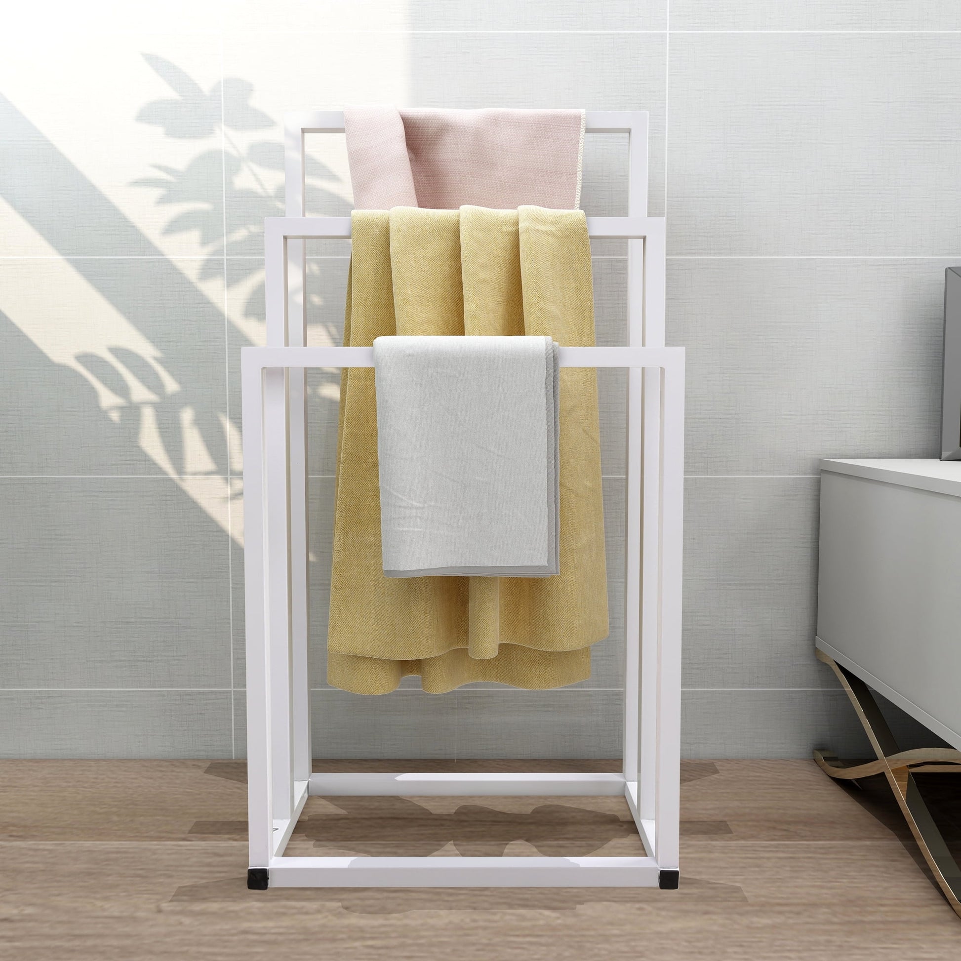 MAYEERTY Toallero Independiente de Metal de 3 Niveles, Organizador de Toallas de Mano para Accesorios de BaÃ±o, Negro