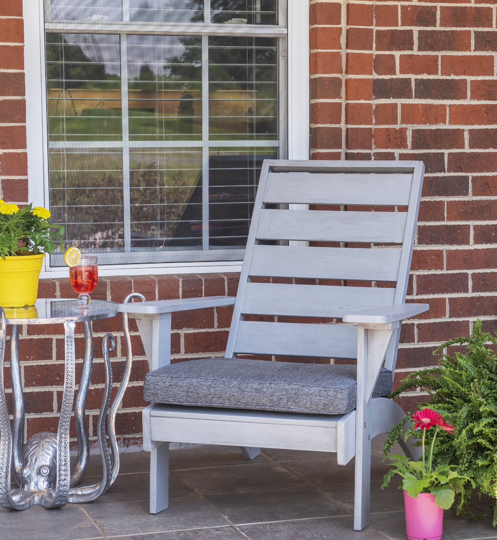Linon Rockport Slat Back Acacia Outdoor Lounge Chair with Cushion, Gray/Dark Gray
