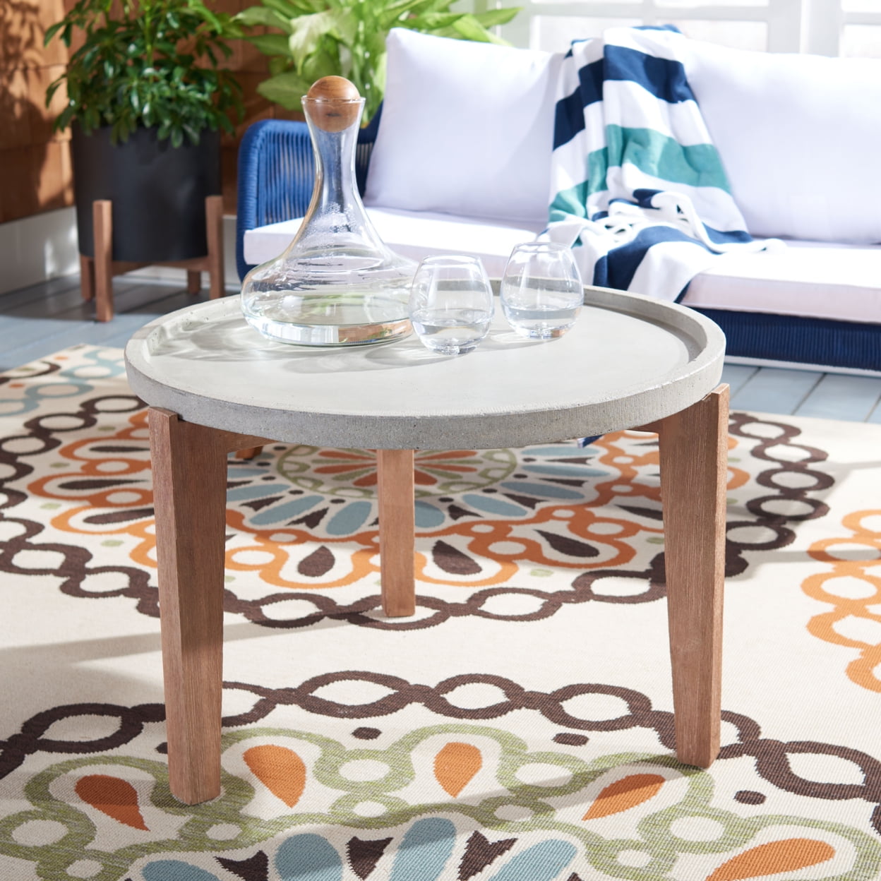 SAFAVIEH Valton Outdoor Patio Round Side Table, Natural/Black