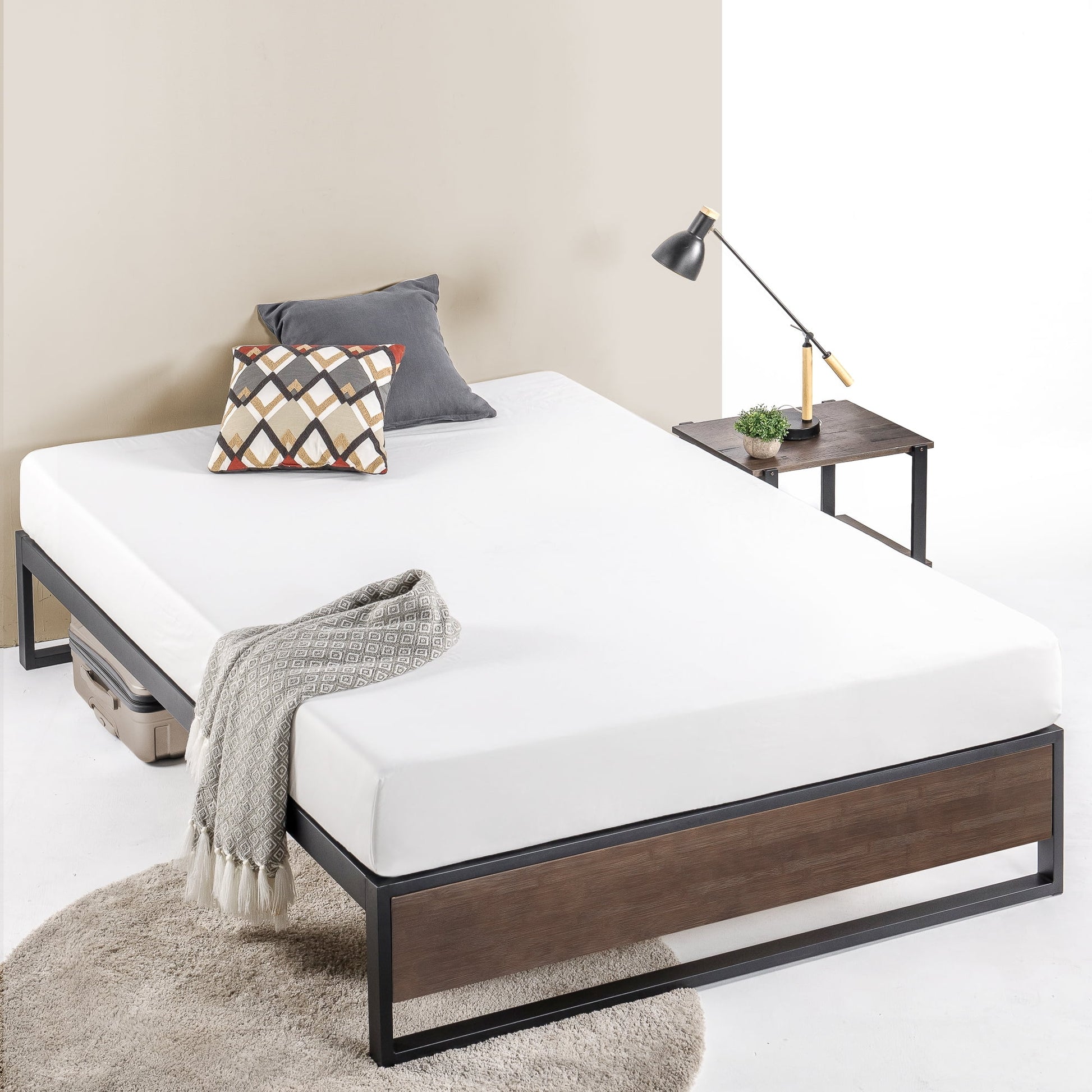 Zinus Good Design Winner Suzanne 14" Bamboo and Metal Platform Bed, Queen