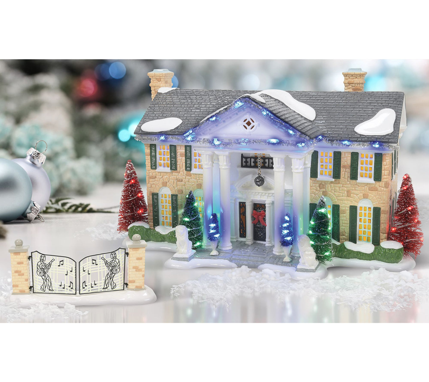 Graceland Village with Gate Set of 2 Figurines