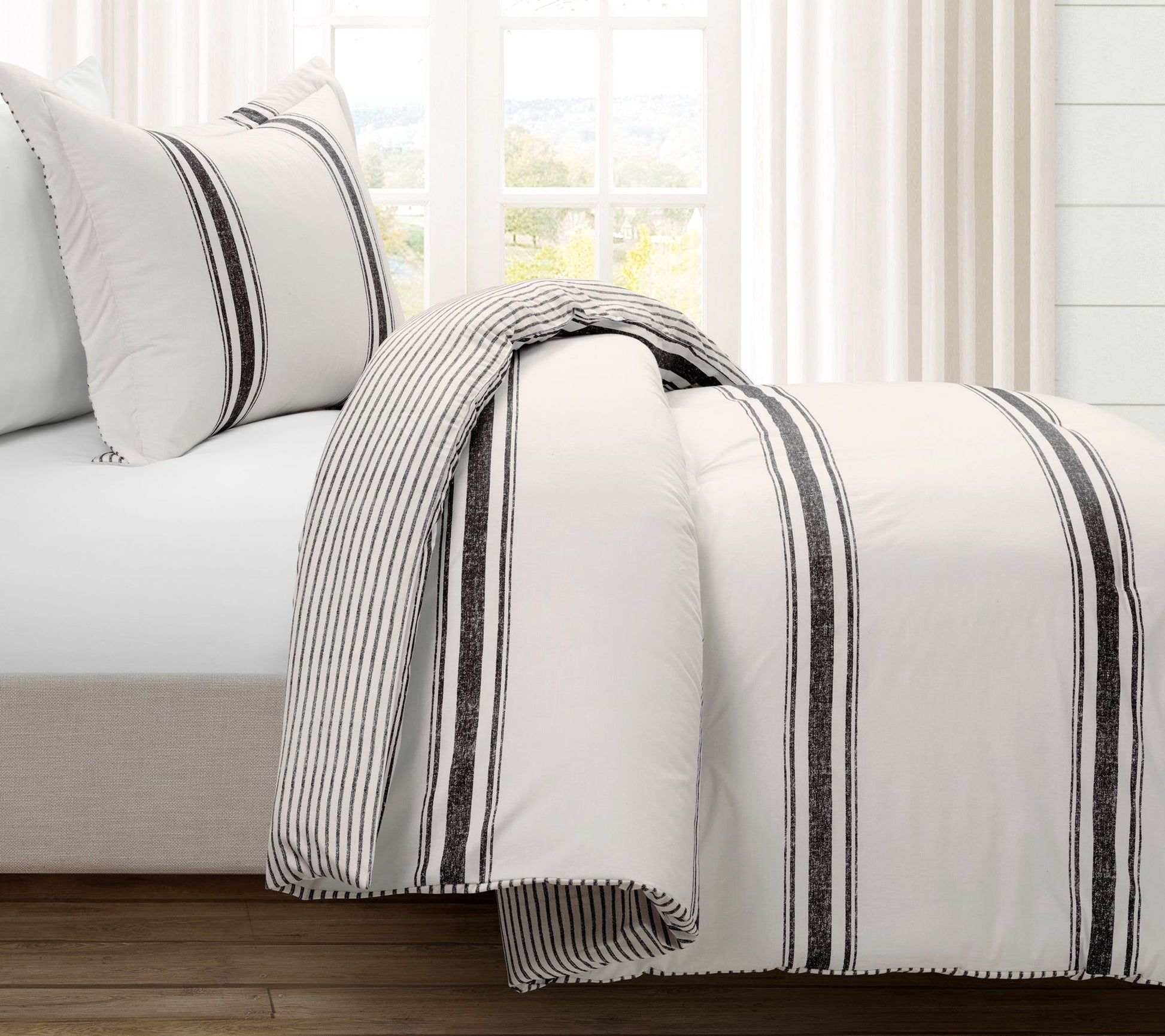 Farmhouse Stripe 2-pc Comforter Twin XL by LushDecor
