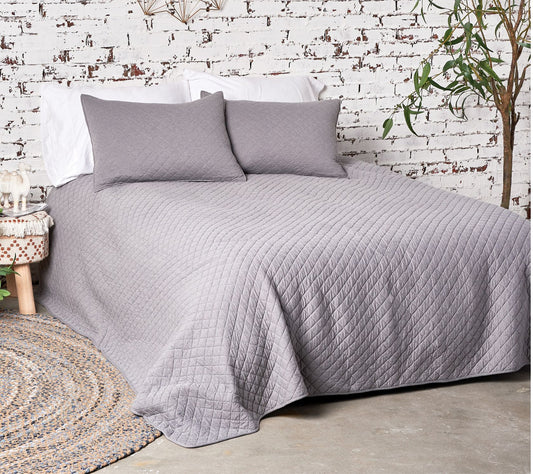 Carol & Frank Jersey Gray Full/Queen Quilt