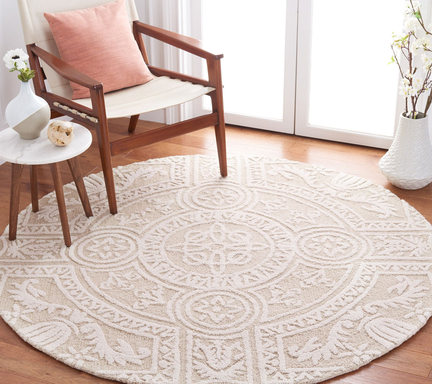 Safavieh Blossom 109 Series 6' x 6' Round
