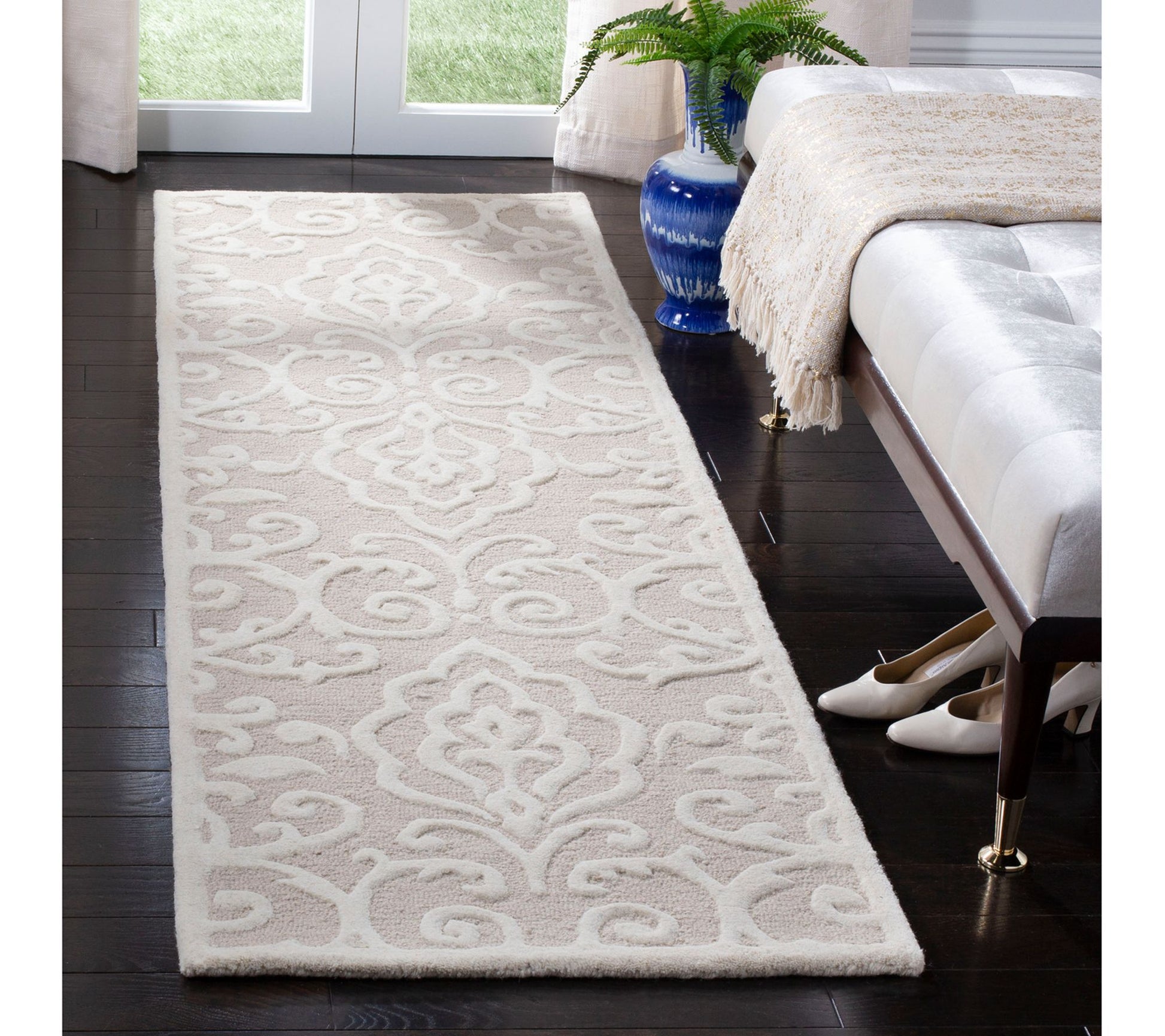 Safavieh Martha Stewart 4324 Marais 2'-3" X 8' Rug