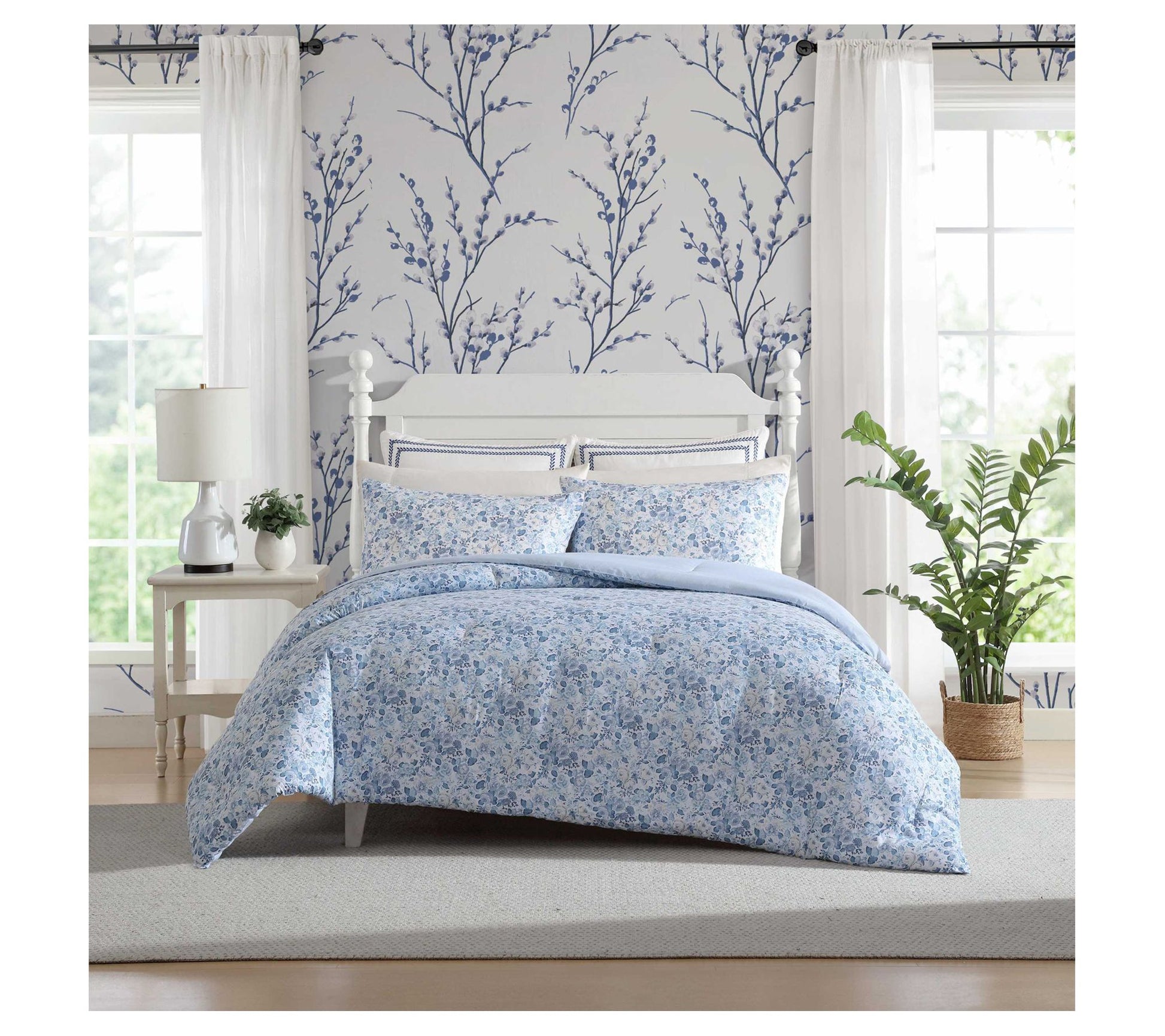 Laura Ashley Quartet Blue King Comforter Sham Set